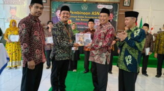 Pembinaan ASN Kemenag, Kakanwil Berpesan "Jaga Kerukunan Dan Kesejahteraan Saat Masuki Tahun Poltik 2024" Pembinaan asn kemenag banyuwangi