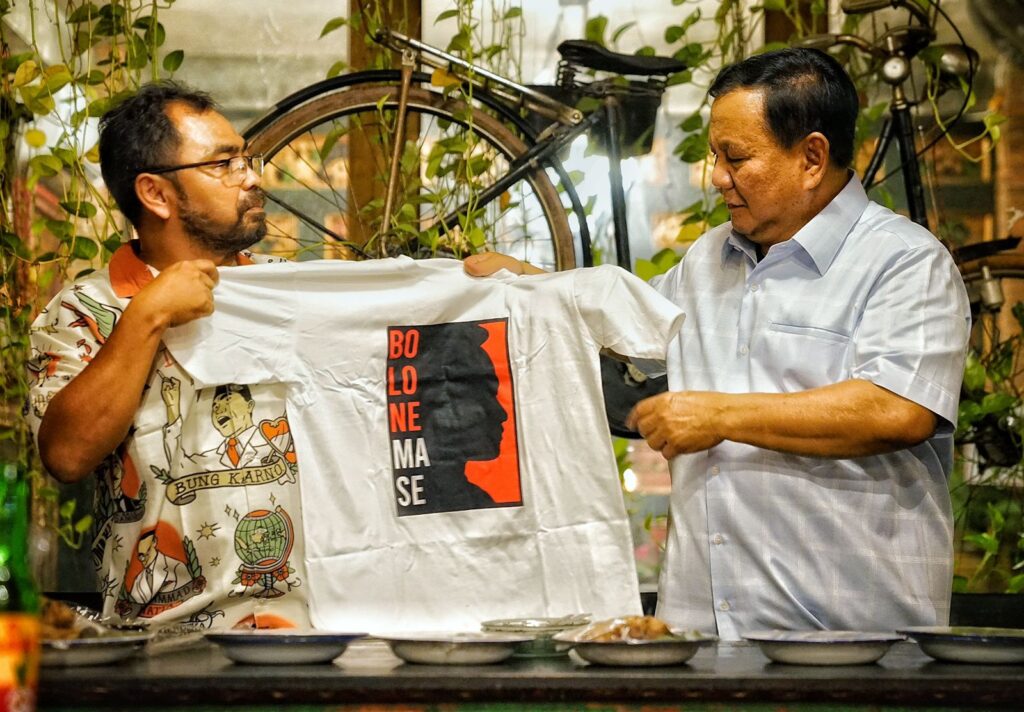 Beredar Foto: Relawan Gibran & Jokowi Dukung Prabowo Subianto Sebagai Calon Presiden 2024