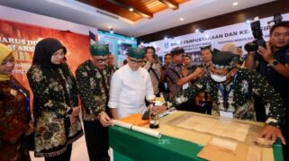 Ribuan Arsiparis Se-Indonesia Hadir Dalam Peringatan Hari Kearsipan Nasional Di Banyuwangi