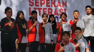 Sepekan Literasi Perpusda Banyuwangi, Mendorong Siswa SMPN 2 Rogojampi Hasilkan Karya Sastra Dan Jurnalistik