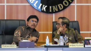 Mahfud MD Ditunjuk Sebagai Pelaksana Tugas Menteri Komunikasi Dan Informatika Oleh Presiden Joko Widodo