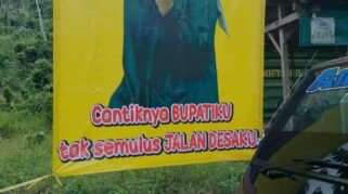 Ada Foto Bupati Banyuwangi Di Sarongan, Ada Acara Apa Disana?