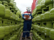 STOK LPG 3kg: Pertamina Patra Niaga Pastikan Ketersediaan dan Stabilitas Harga di Jawa Timur Masih Aman