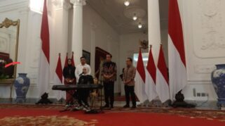 Inilah Momen Tak Terlupakan! Putri Ariani Memukau Jokowi dengan Lagu Loneliness yang Menggetarkan Hati