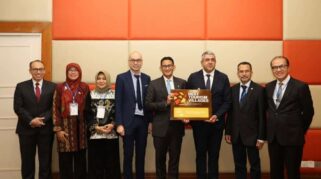 Menteri Pariwisata dan UNWTO Diskusikan Investasi Pariwisata dan Pengembangan Desa Wisata: Langkah Menuju Pariwisata Berkualitas di Indonesia