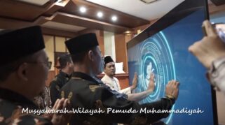 Heri Iskandar Pencipta Lagu Pemuda Negarawan di Musywil XVII Pemuda Muhammadiyah Jawa Timur