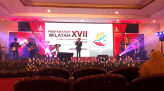 Grup Band Genetik dari SMK Muhammadiyah 6 Rogojampi tampil memukau dalam acara Musyawarah Wilayah (Musywil) XVII Pemuda Muhammadiyah Jawa Timur.