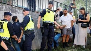 pengungsi irak di swedia membakar Al Quran