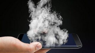 Tewas kesetrum saat mencharge hp