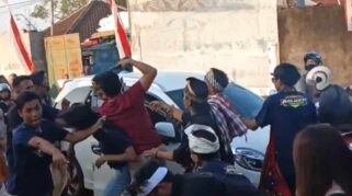 Koboi Berkaos Merah Todong Kepala Peserta Karnaval di Banyuwangi, Korban Alami Trauma Seorang mengaku polisi menodongkan pistol ke peserta karnava