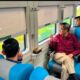 Mahfud MD menikmati perjalanan dgn kereta api menuju Cirebon, Jawa Barat