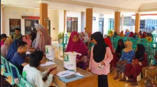 Distribusi Bansos Beras dari Pemerintah Pusat untuk Menghadapi Dampak El Nino di Banyuwangi