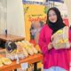 Mahasiswa Universitas Muhammadiyah Jember Kembangkan Sandal Berbahan Gambas