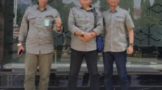 Forum Rogojampi Bersatu Laporkan 8 Proyek Pemkab Banyuwangi Yang Diduga Bermasalah ke APH Forum Rogojampi Bersatu Laporkan 8 Proyek Pemkab Banyuwangi Yang Diduga Bermasalah ke APH