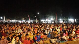 Ribuan Masyarakat Desa Kalipait Banyuwangi Syukuran Terima Sertifikat Hak Pengelolaan Tanah