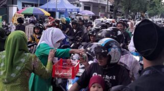 Pergunu Banyuwangi Bagi Takjil di Acara Harlah Pergunu 72