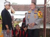 Kapolres Banyuwangi - Nanang Haryono