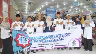 Kepala Kemenag Banyuwangi Pimpin Pengawasan Ketat Label Halal di Pasar dan Swalayan