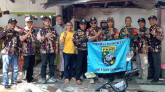 Gotong Royong Bedah Rumah Tak Layak Huni di Banyuwangi: Kolaborasi TNI, FKPPI, dan Masyarakat