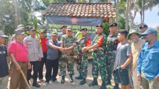 Penanaman 110 Bibit Pohon Sukun di Dusun Panggang, Licin, Banyuwangi.