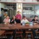Tim Relawan Pemuji bersama para pengusaha Banyuwangi resmi menyatakan dukungan kepada paslon Ipuk-Mujiono dalam Pilkada 2024.