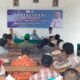 Dina Lorenza berdialog dengan warga