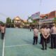 Personel Polresta Banyuwangi bersiap patroli.