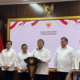 Presiden Prabowo Subianto saat mengumumkan kenaikan upah minimum.