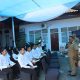 Plt. Bupati Banyuwangi Sugirah sedang berbicara dengan para peserta ujian SKD CPNS.
