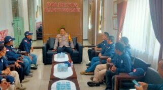 FRB dan Polresta Banyuwangi Bersinergi Jaga Keamanan Masyarakat Sinergi FRB dan Polresta Banyuwangi Perkuat Keamanan Masyarakat.