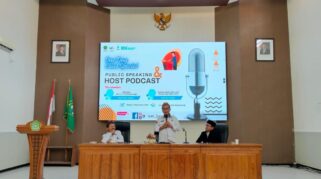 Para penyuluh agama Banyuwangi antusias mengikuti pelatihan public speaking dan podcast.