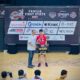 Gavine Ezar Firmansah bermain basket.