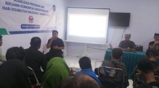 Sosialisasi JKN kepada komunitas disabilitas.