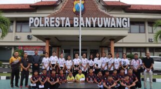 Pelepasan Atlet Voli U-15 Banyuwangi oleh Kapolresta