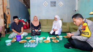 Korban bencana angin kencang di Banyuwangi