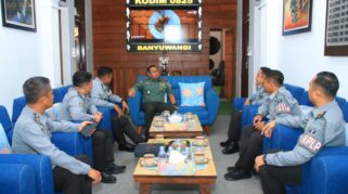 Kepala Lapas Banyuwangi melakukan kunjungan ke Kodim 0825 Banyuwangi