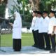 Bupati Banyuwangi, Ipuk Fiestiandani, memimpin apel perdana di Kantor Pemkab Banyuwangi