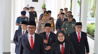 Komandan Kodim Banyuwangi, Letkol Arh Joko Sukoyo, hadir di rapat paripurna DPRD Banyuwangi