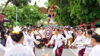 Pawai Ogoh-ogoh meriah di Banyuwangi dalam rangka menyambut Hari Raya Nyepi