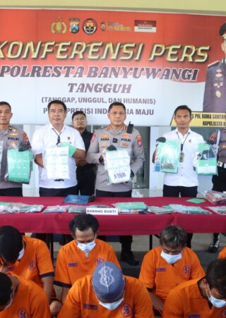 Kombes Pol Rama Samtama Putra, dalam konferensi pers Kasus Narkoba di halaman Mapolresta Banyuwangi