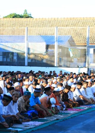 Rayakan Idul Adha, Warga Binaan Lapas Banyuwangi Laksanakan Sholat Id