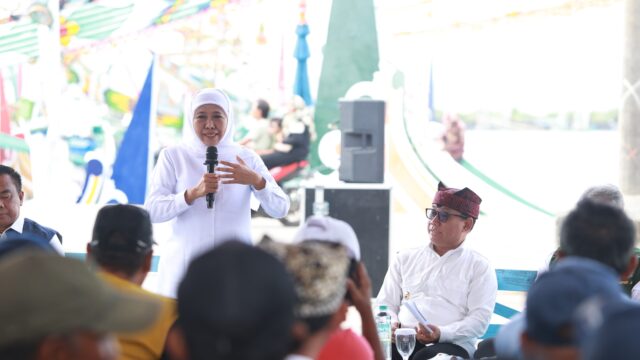 Gubernur Khofifah Temui Nelayan Muncar