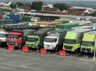 upati Banyuwangi Ipuk Fiestiandani kembali meminta Balai Besar Pelaksanaan Jalan Nasional (BBPJN) Jawa Timur–Bali untuk meninjau ulang kebijakan penutupan total Jalur Gumitir.