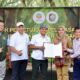 Penyerahan SK pelepasan kawasan hutan secara simbolis kepada Bupati Banyuwangi di Hutan Djawatan