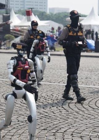 Polri Tampilkan Robot di Hari Bhayangkara