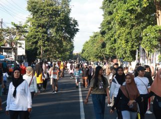Ribuan Warga Padati CFD jl A Yani Banyuwangi