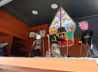 Satbinmas Polresta Banyuwangi Kenalkan Nilai Kamtibmas ke Anak Usia Dini Lewat Wayang Golek