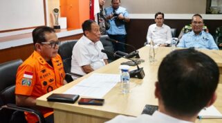 Tim SAR terus lakukan pencarian korban tenggelamnya KMP Tunu Pratama Jaya di Selat Bali