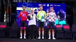 Pebalap Italia dan Belanda Puji Atmosfer Tour de Banyuwangi Ijen 2025 Nicolo Petiti dan Jeroen Meijers Puji Atmosfer TdBI 2025