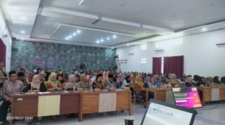 Anggota DPR Kawal Kebijakan JPH, Dorong UMKM Banyuwangi Naik Kelas Temu Wicara Pengawasan kepada Pelaku Usaha di Aula Dispendik Banyuwangi